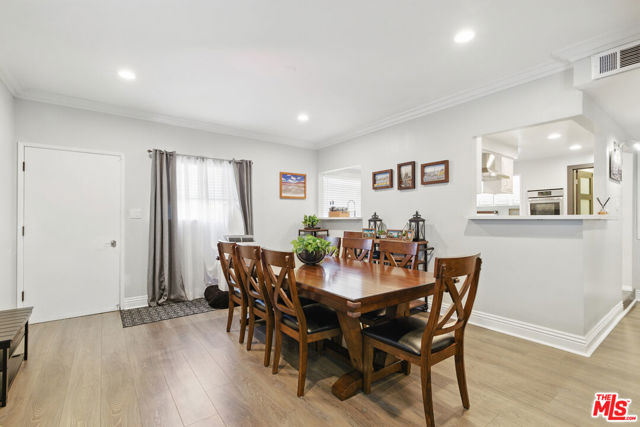 1209 Forest Street, Inglewood CA: https://media.crmls.org/mediaz/d45dc07a-144f-4010-8732-62afcf1d0192.jpg