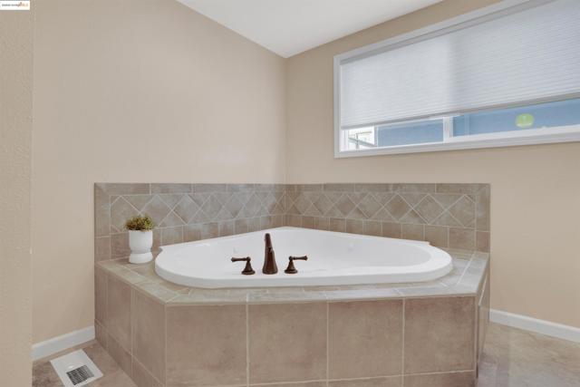 2023 Mira Vista Dr, El Cerrito CA: https://media.crmls.org/mediaz/d45e4ab0-17e2-472d-ae67-1e95a3e982bc.jpg