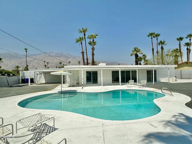 Detail Gallery Image 1 of 23 For 422 N Farrell Dr, Palm Springs,  CA 92262 - 3 Beds | 2/1 Baths