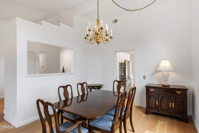 6861 Aviano Drive, Camarillo CA: https://media.crmls.org/mediaz/d45f4dbf-89b2-4872-9b83-172fc5695896.jpg