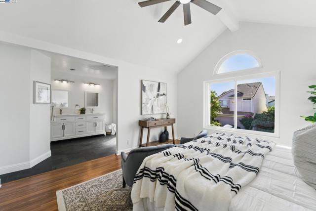 35864 Killorglin Cmn, Fremont CA: https://media.crmls.org/mediaz/d45f8ff5-257d-4b14-99e9-45ee704ae657.jpg