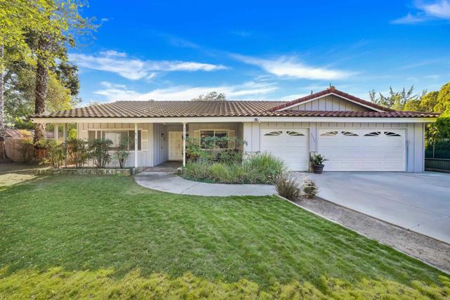 Detail Gallery Image 2 of 29 For 3738 Glen Verde Ct, Bonita,  CA 91902 - 4 Beds | 2 Baths