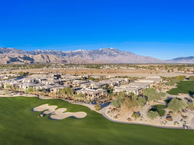 603 Retreat Circle, Palm Desert CA: https://media.crmls.org/mediaz/d46247a3-3264-4837-92c1-056f76fa682c.jpg