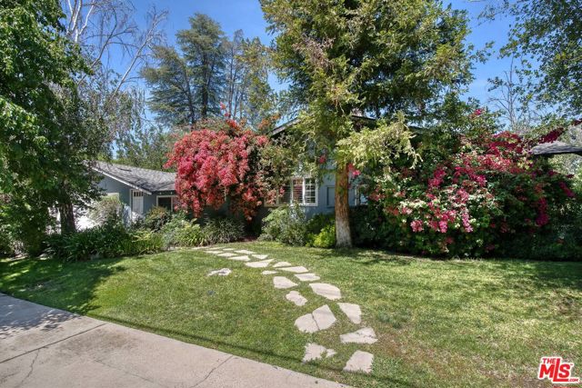 5801 MANTON Avenue photo 3