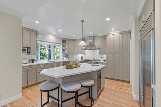 739 Oak View Way, Redwood City CA: https://media.crmls.org/mediaz/d4632643-8d88-467a-9efb-70c2b921cb79.jpg