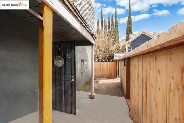 127 E 6th, Tracy CA: https://media.crmls.org/mediaz/d4640abd-afb2-4a69-8b38-fe40a40562bc.jpg