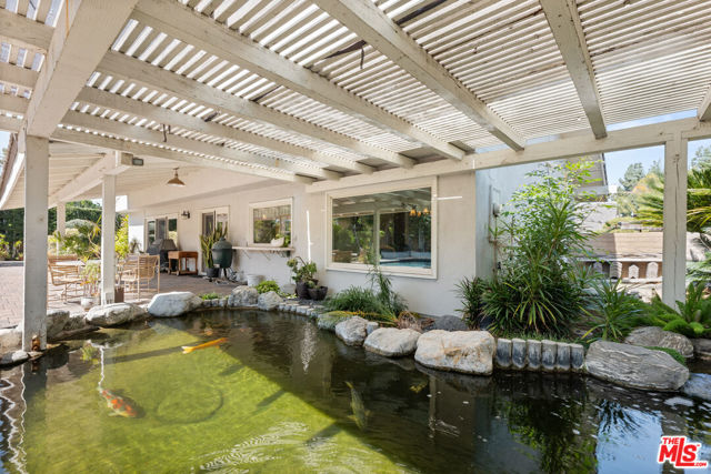 17992 Huntington Circle, Villa Park CA: https://media.crmls.org/mediaz/d465696c-6a57-43dc-9287-8a3078aceea3.jpg