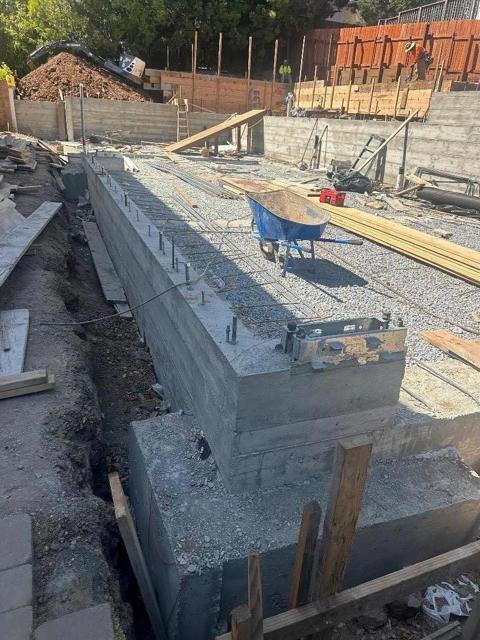 2004 Mezes Avenue, Belmont CA: https://media.crmls.org/mediaz/d465d33d-e6b1-45d1-ac5d-2c452c26b8d2.jpg