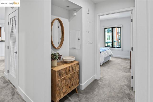 438 W Grand Ave, Oakland CA: https://media.crmls.org/mediaz/d46614d4-3e6f-4aa5-ac4d-da8e471ad8f2.jpg