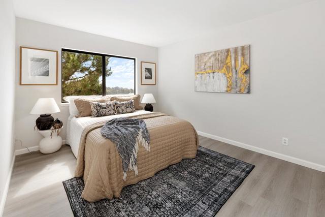 360 Innisfree Drive, Daly City CA: https://media.crmls.org/mediaz/d466dc12-f3f4-4764-ab01-0d87a21fecb6.jpg