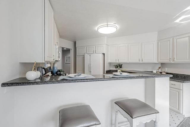 518 Almer Road, Burlingame CA: https://media.crmls.org/mediaz/d46746f4-3762-4a4b-b362-edac12f33a03.jpg
