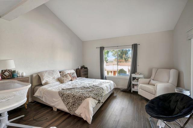 15755 Davis Cup Ln, Ramona CA: https://media.crmls.org/mediaz/d4679d8b-3b8a-4927-9b28-374c5a38db99.jpg