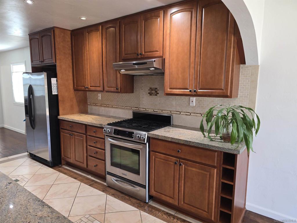4820 51st - photo 2