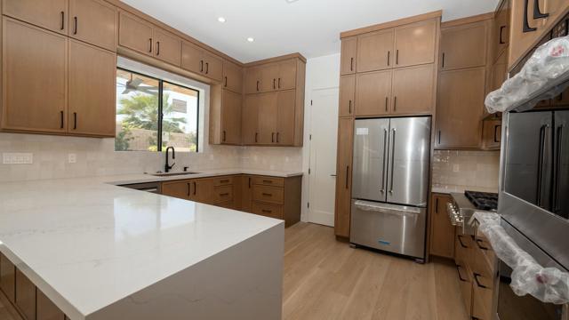 Image 22 of 28 For 79777 Kingston Drive