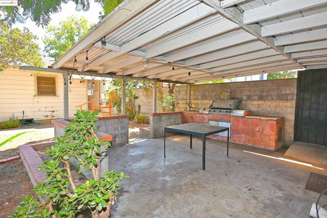 2343 Almond Ave, Concord CA: https://media.crmls.org/mediaz/d468e307-b42f-4d3f-ac50-6ab8b420c4fd.jpg
