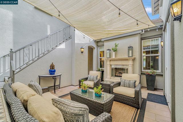 120 Tamarind Ln, Danville CA: https://media.crmls.org/mediaz/d469ba58-8f05-4c34-bc52-d7a64030ed5e.jpg