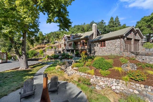 15985 Shannon Road, Los Gatos CA: https://media.crmls.org/mediaz/d469e968-ad29-438f-93dd-1c8f2fab3fe7.jpg