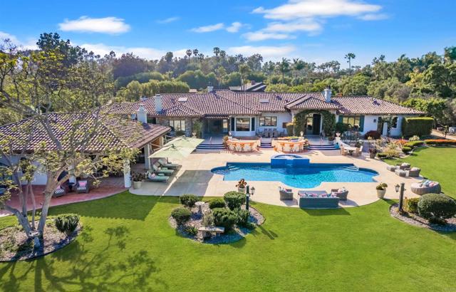 4843 La Jacaranda, Rancho Santa Fe CA: https://media.crmls.org/mediaz/d469ee33-ee1a-4f25-ad40-0261087c637c.jpg