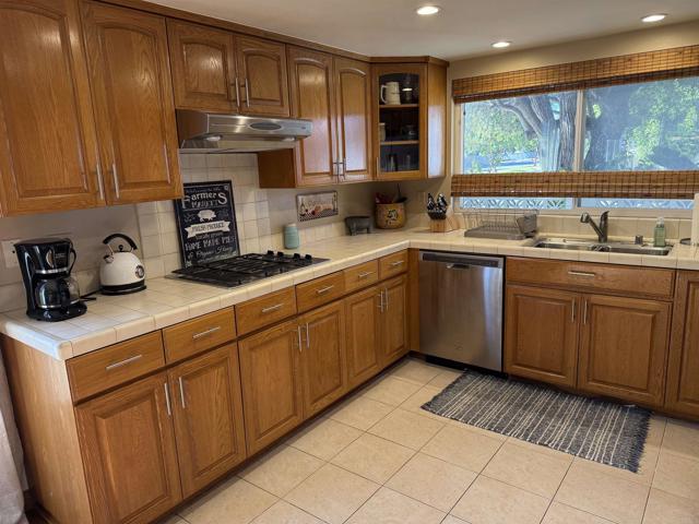 2707 Carnegie Lane, Redondo Beach, California 90278, 2 Bedrooms Bedrooms, 0 ,1 BathroomBathrooms,Residential,For Sale,Carnegie,0,NDP2605125