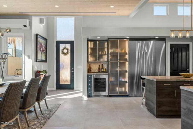 1322 Weymouth Lane, Ventura CA: https://media.crmls.org/mediaz/d46b85d7-7742-4f3f-988c-f4e3f4f106f3.jpg