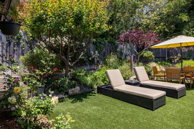3483 Ocean Avenue, Carmel CA: https://media.crmls.org/mediaz/d46c5051-0233-409e-a304-021a16a19fc3.jpg