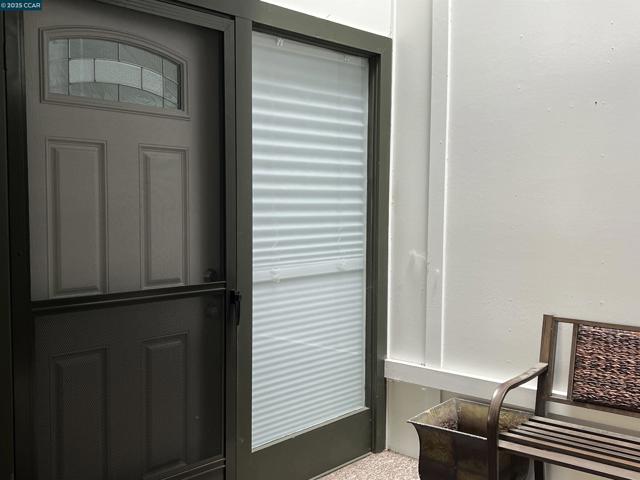 1443 Rockledge Ln, Walnut Creek CA: https://media.crmls.org/mediaz/d46e3b98-859e-42a3-96fb-49044e818a45.jpg