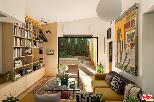 3435 Verdugo Vista Terrace, Los Angeles CA: https://media.crmls.org/mediaz/d46e89d8-de10-414f-a7da-416f9067450f.jpg