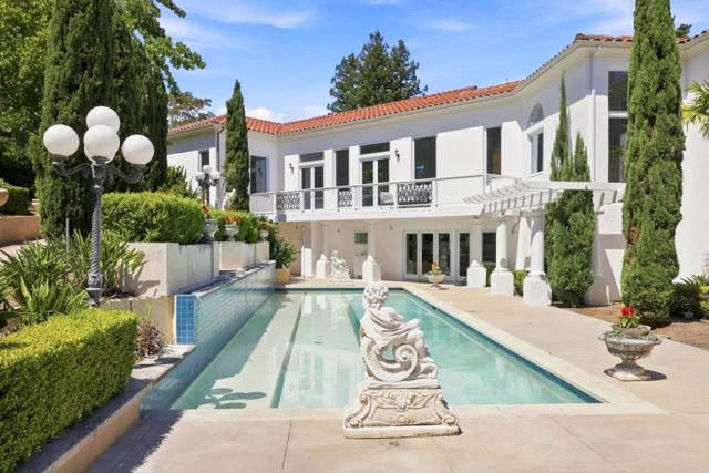 150 New Place Road, Hillsborough CA: https://media.crmls.org/mediaz/d46edeb9-f660-4979-97ec-35b9be4e15f4.jpg