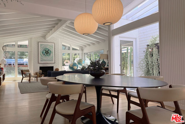 11575 Dona Dorotea Drive, Studio City CA: https://media.crmls.org/mediaz/d46f8f6f-e63a-460f-86d6-7a4c9ae009a4.jpg