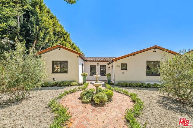 1902 Parnell Avenue, Los Angeles, California 90025, 3 Bedrooms Bedrooms, ,3 BathroomsBathrooms,Single Family Residence,For Sale,Parnell,24408439