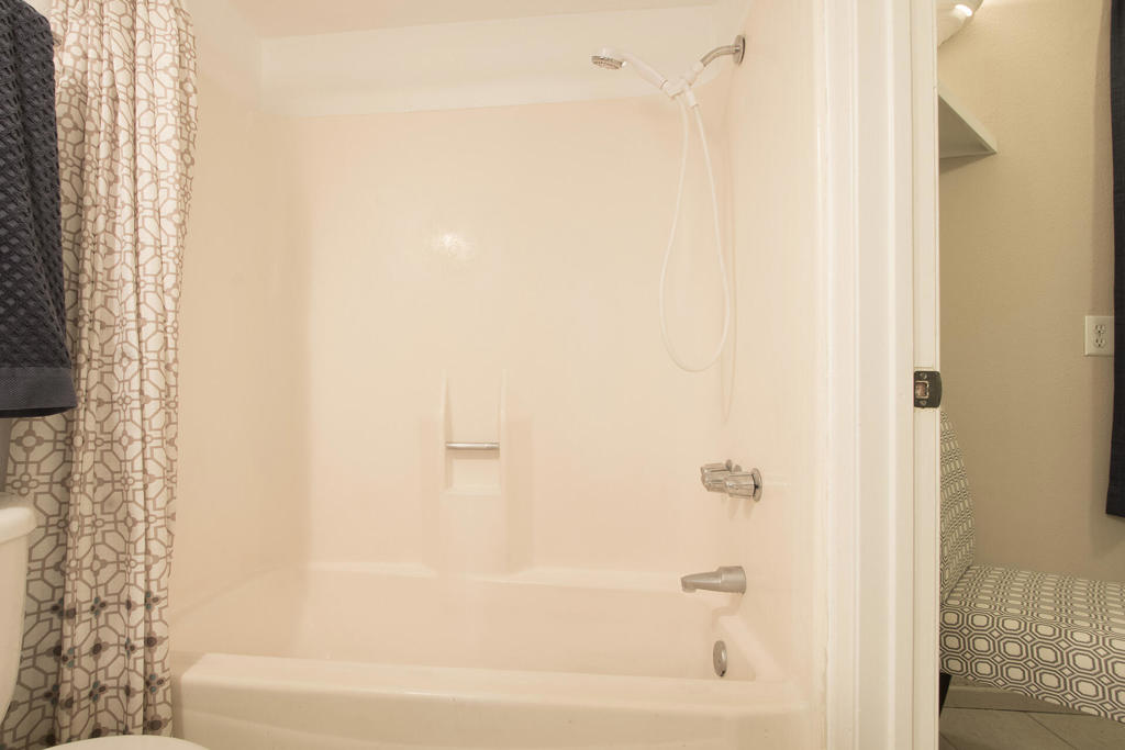 https://media.crmls.org/mediaz/d470530d-5416-402e-830b-8b19edef7d09.jpg?preset=X-Large