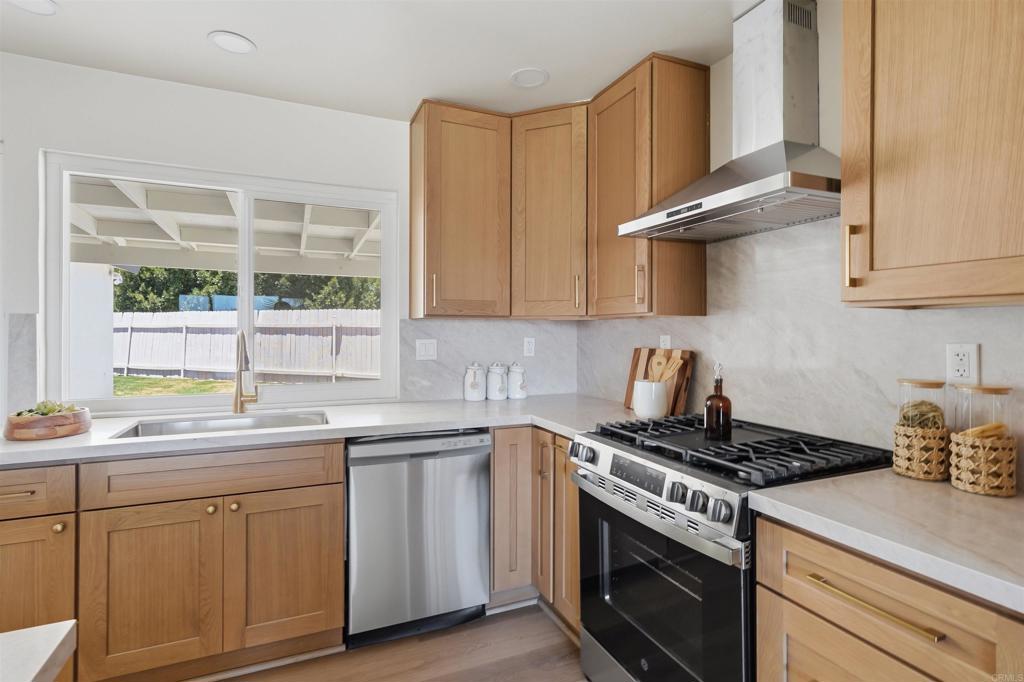 8060 Chalet Place - photo 8
