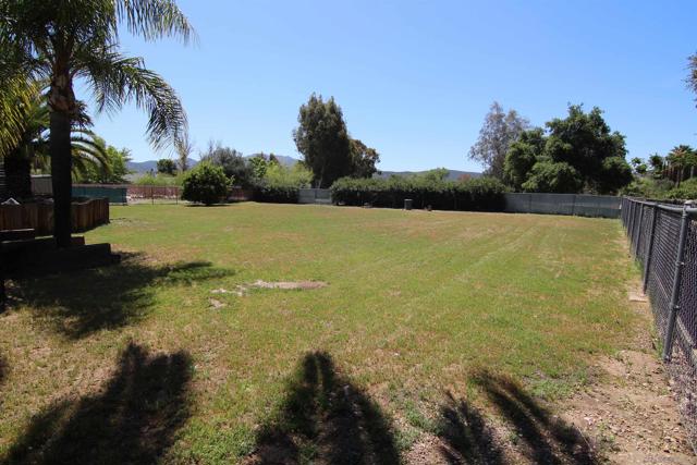16328 Bassett Court, Ramona CA: https://media.crmls.org/mediaz/d4711f7e-e794-4a62-8bf3-8962d30adcf1.jpg