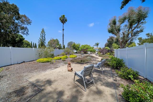 3923 San Pablo Avenue, Oceanside CA: https://media.crmls.org/mediaz/d471bee2-8683-41d6-8f5b-375e8689e8cd.jpg