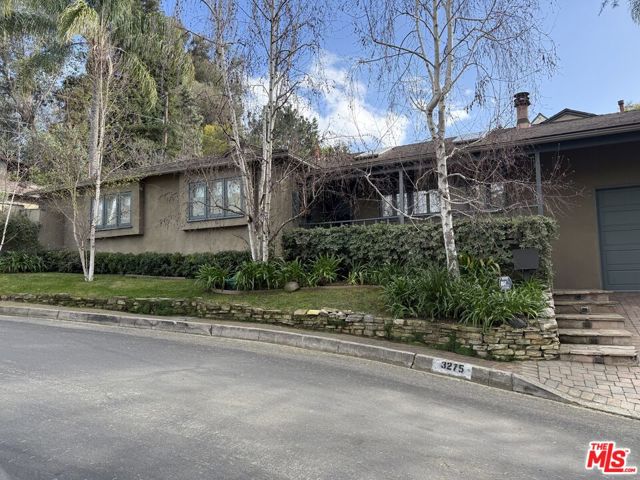 3275 Dos Palos Drive, Los Angeles CA: https://media.crmls.org/mediaz/d471c22d-3325-4bca-a928-cb68c298fcfc.jpg