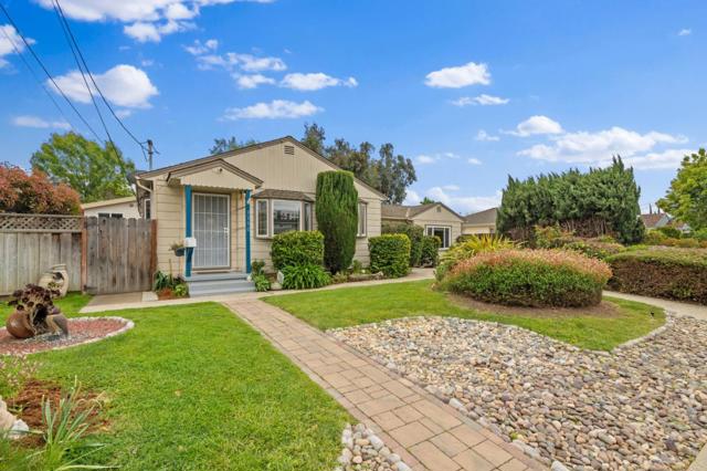 3150 Riddle Road, San Jose CA: https://media.crmls.org/mediaz/d4727b9a-2379-4be8-bfda-e89ecffd2caf.jpg
