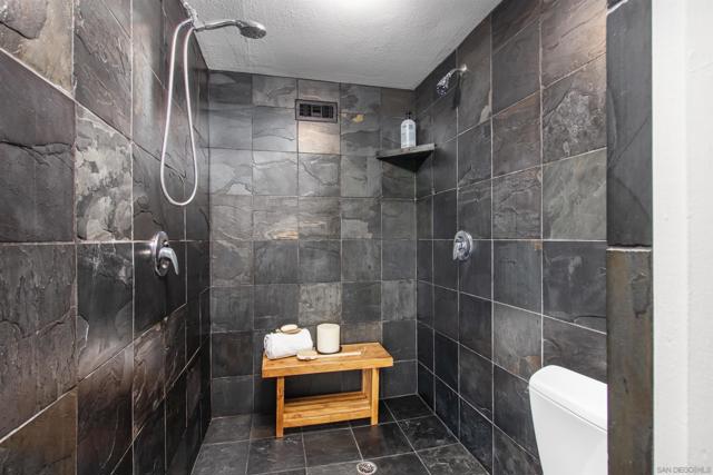 4723 Boulder Pl, La Mesa CA: https://media.crmls.org/mediaz/d4728940-1245-4646-8122-b4dd1279ea0c.jpg