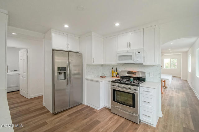 1520 W 107th Street, Los Angeles CA: https://media.crmls.org/mediaz/d4730dbf-c9a3-4490-92bc-15e61daa0bc1.jpg