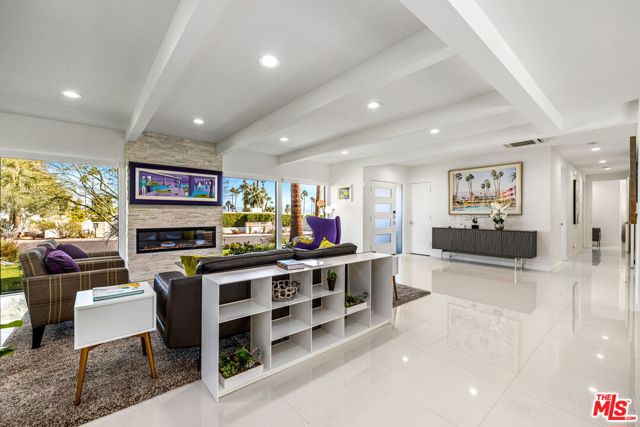 71581 Halgar Road, Rancho Mirage CA: https://media.crmls.org/mediaz/d473126e-30f6-4519-b3c7-f5c20ae38774.jpg