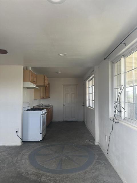 Image 6 of 30 For 81 Panorama Drive