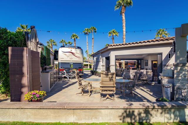 80394 Avenue 48, Indio CA: https://media.crmls.org/mediaz/d473c939-826e-436c-8842-eb4c8b6582ae.jpg