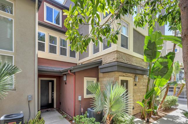 7786 Stylus Dr, San Diego CA: https://media.crmls.org/mediaz/d474109b-21da-45f8-a735-06c97096803f.jpg