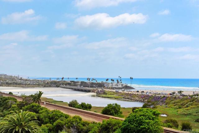 Detail Gallery Image 15 of 29 For 105 via De La Valle, Del Mar,  CA 92014 - 4 Beds | 4/1 Baths