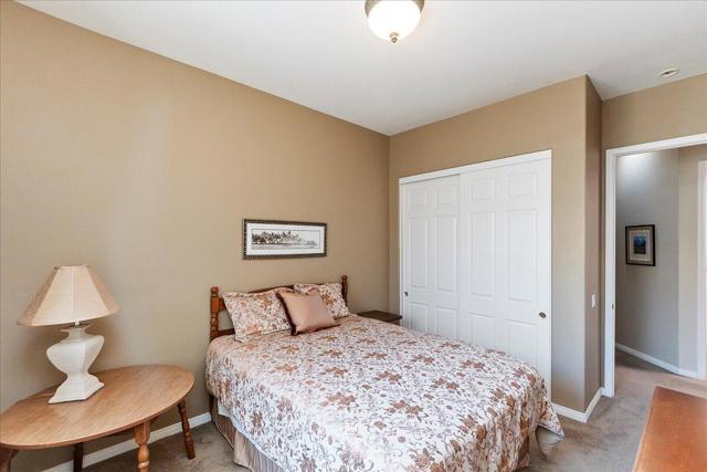 43539 Corte Del Oro, La Quinta CA: https://media.crmls.org/mediaz/d475419a-7118-4ede-8070-cc53805afbdb.jpg