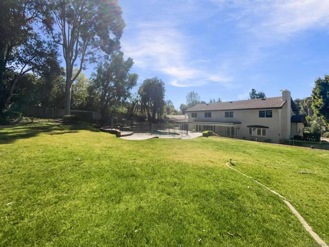 13080 Camino Del Valle, Poway CA: https://media.crmls.org/mediaz/d475a632-e7ed-4e9b-aebb-61c371c83616.jpg