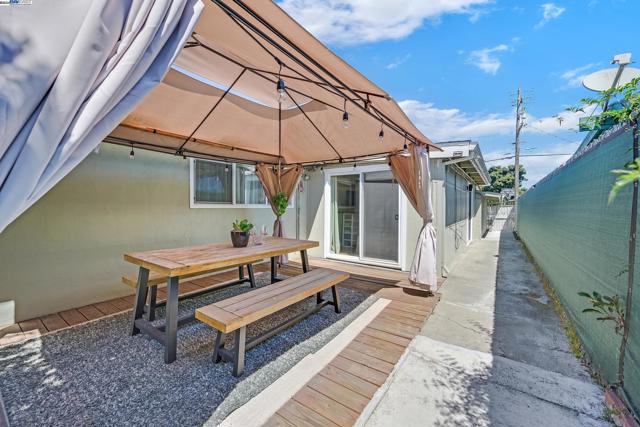 Image 38 of 52 For 2038 Boca Raton St