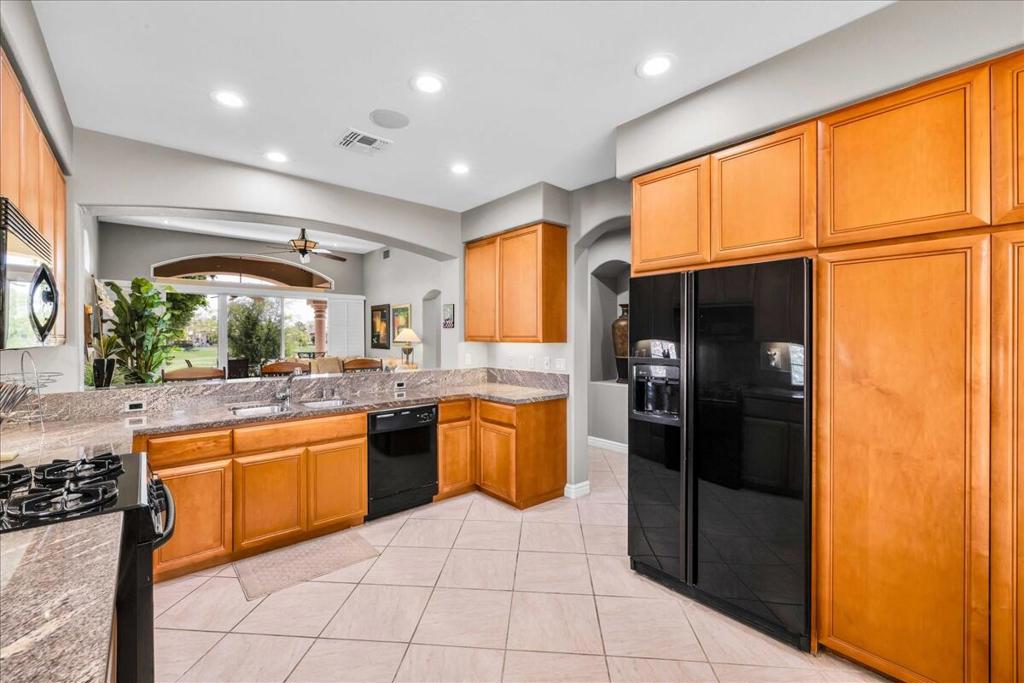 MLS #219137555DA image #12