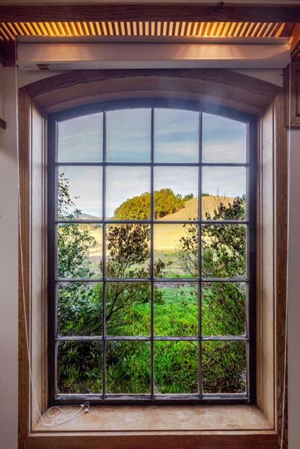 1009 Miramontes Street, Half Moon Bay CA: https://media.crmls.org/mediaz/d4788d6c-e361-4dee-a90d-b76c78bb518a.jpg