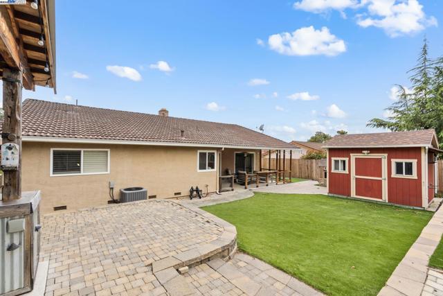 148 primrose ln, Vallejo CA: https://media.crmls.org/mediaz/d478b744-3f3f-452b-90d5-f71ee3c25313.jpg