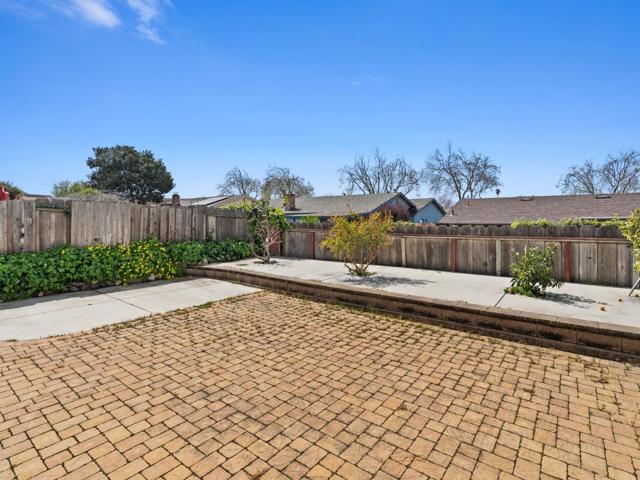 18625 Northridge Drive, Salinas CA: https://media.crmls.org/mediaz/d47a36b8-8c91-45c4-bbb0-0b71e1ecd619.jpg